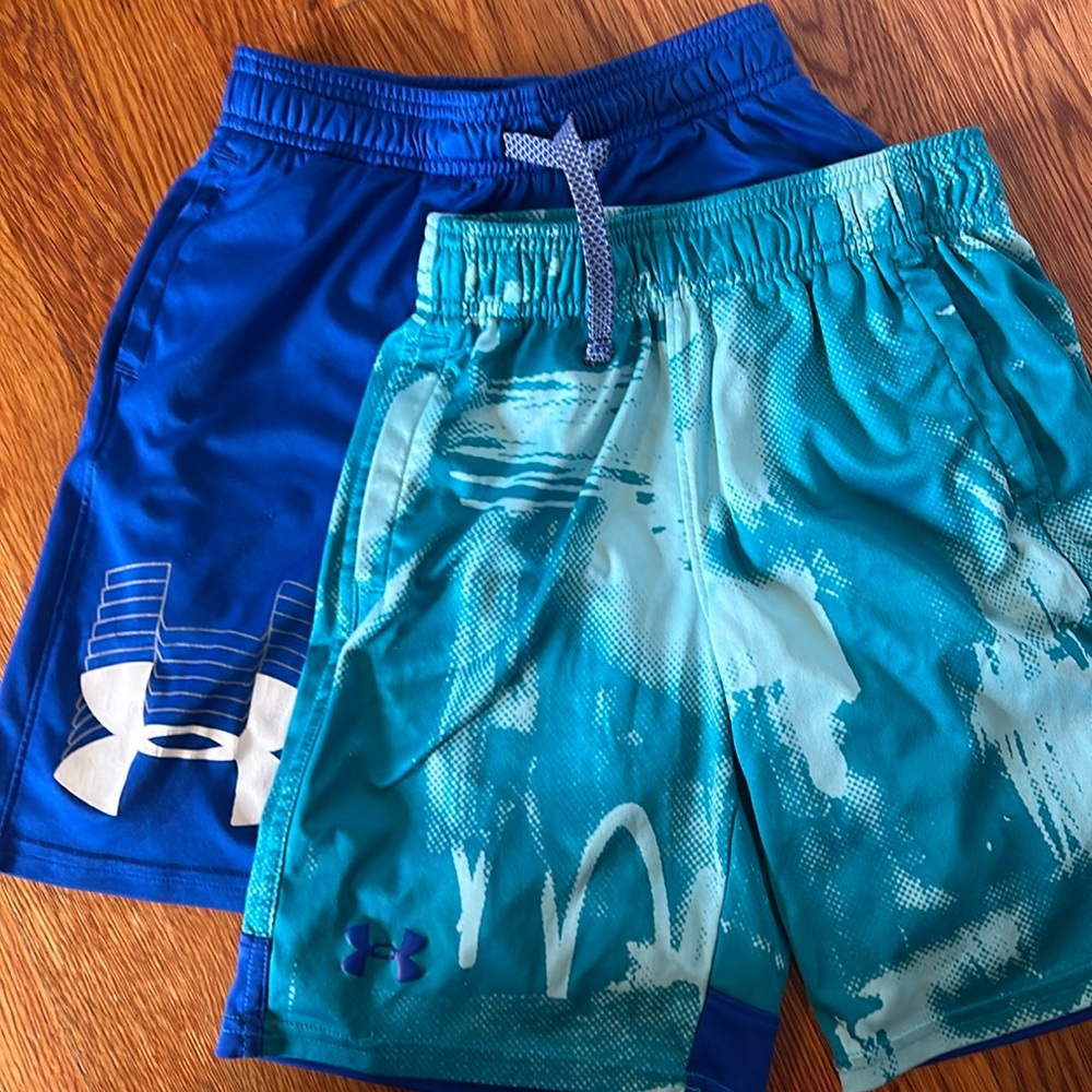 Set of 2 Boys Under Armour shorts size small